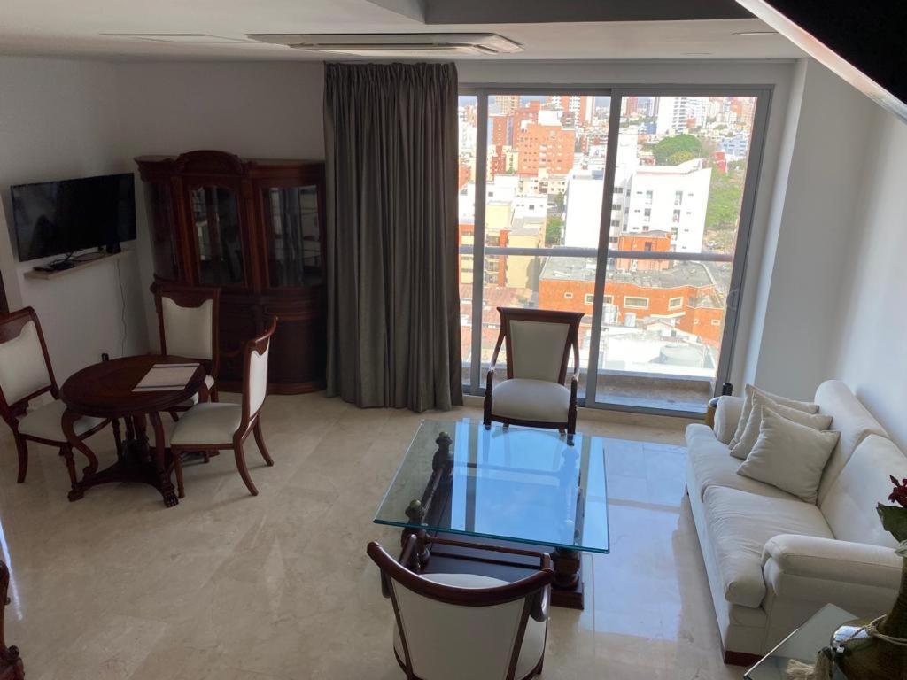 Buenavista Plaza Aparta Hotel Баранкила Екстериор снимка