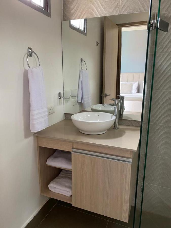 Buenavista Plaza Aparta Hotel Баранкила Екстериор снимка